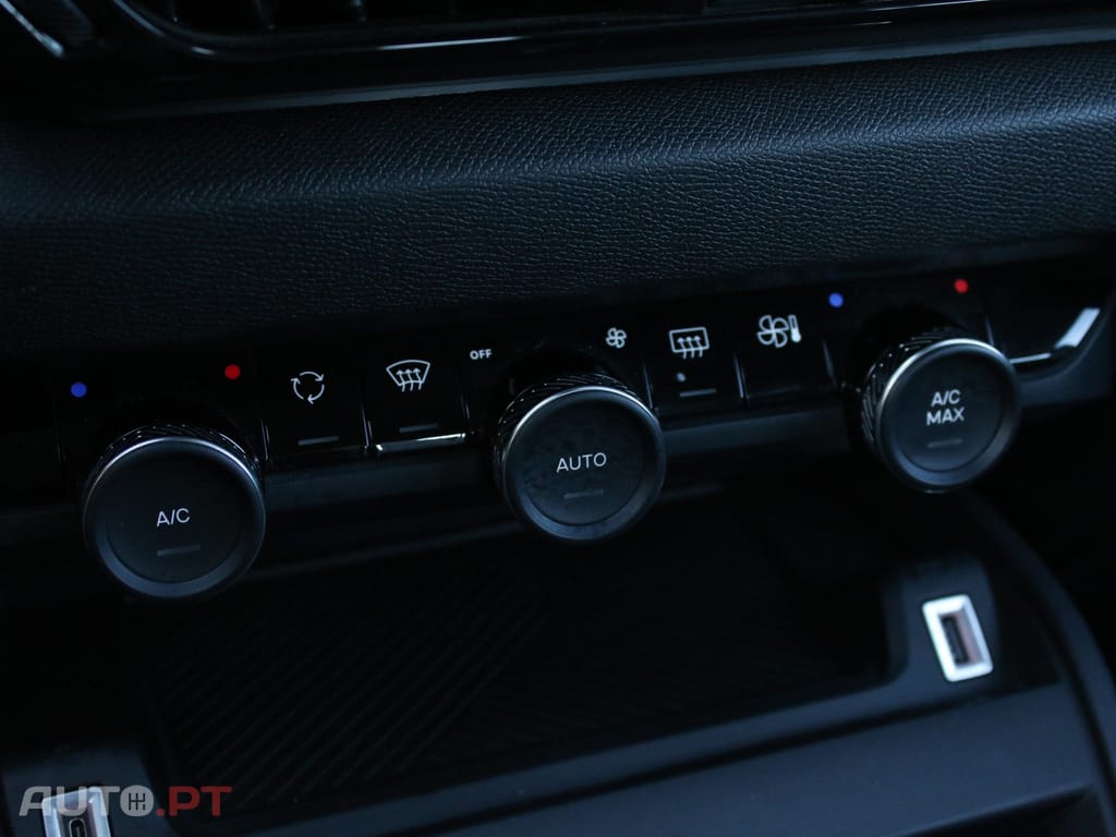 Citroen e-C4 C-Series