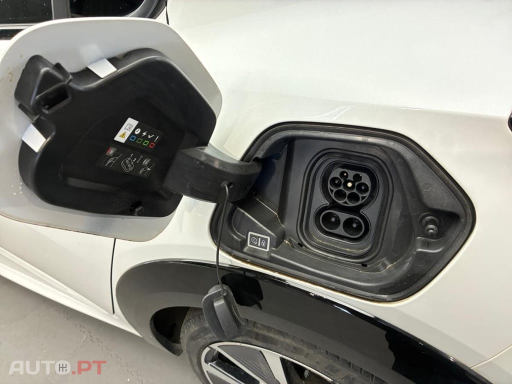 Peugeot E-208 50 kWh GT Line