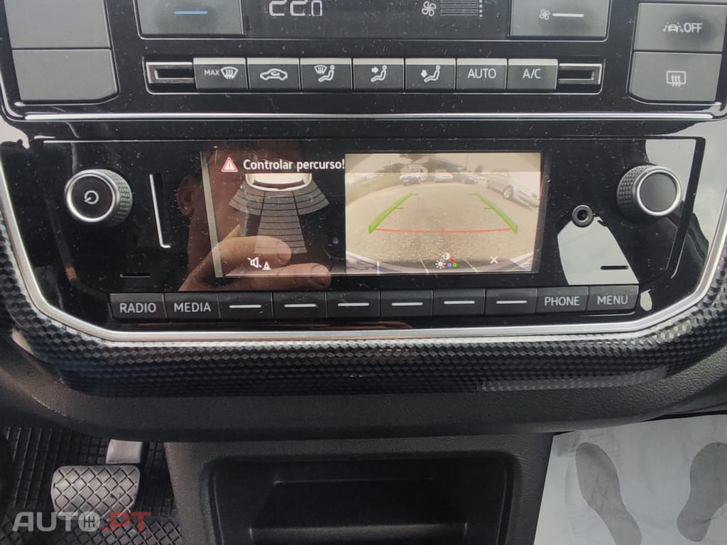 Volkswagen e-Up 100% elétrico