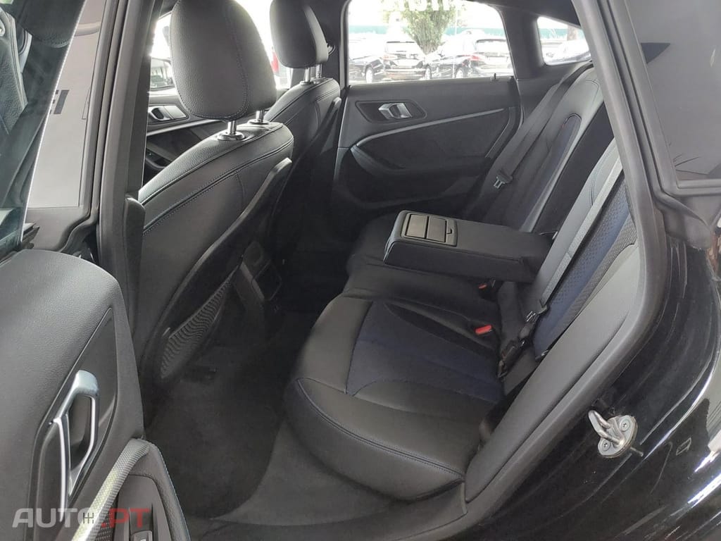 BMW 216 d Pack Desportivo M