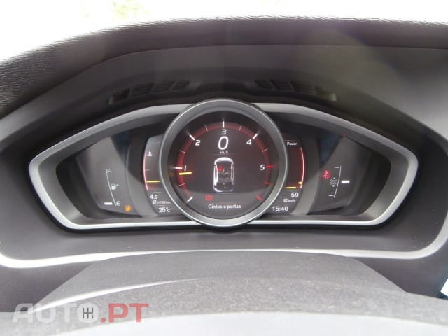 Volvo V40 2.0 D2 R-Design
