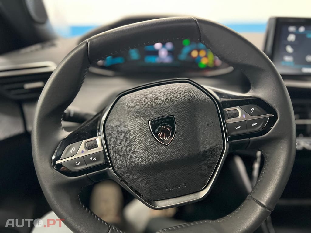 Peugeot E-2008 50 kWh Allure