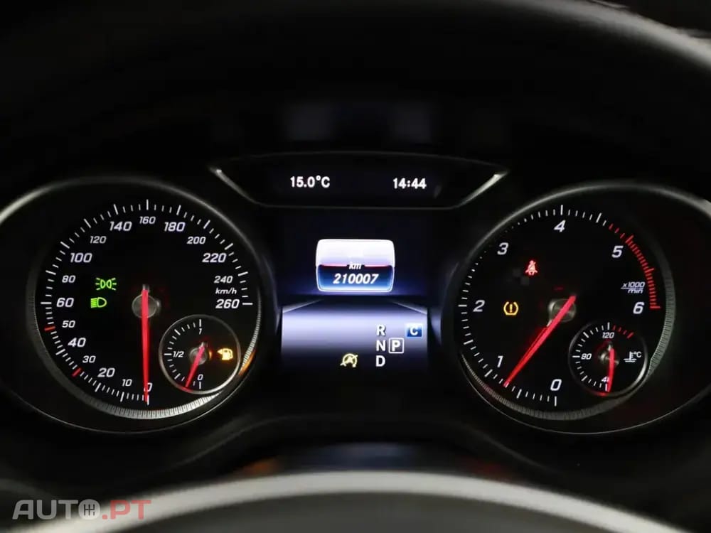 Mercedes-Benz A 200 d 4Matic 7G-DCT AMG Line