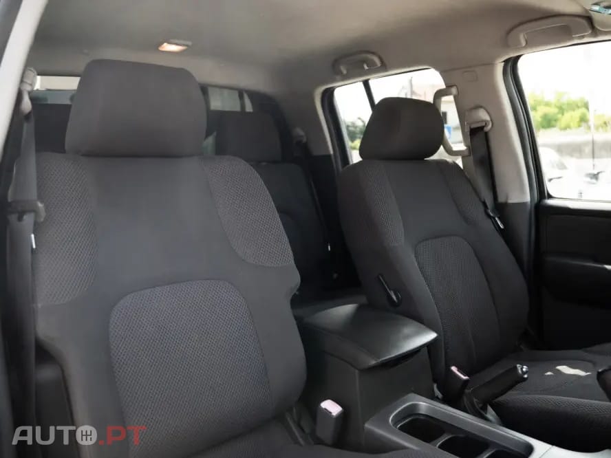 Nissan Navara 2.5 dCi CD Pilot Hi-Tech