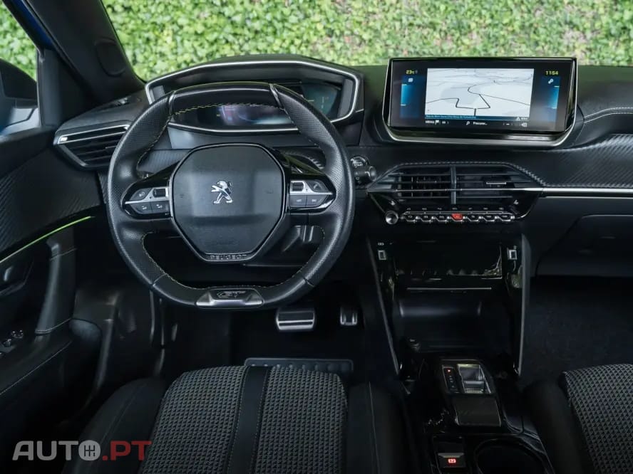 Peugeot E-2008 50 kWh GT