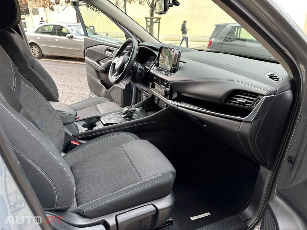 Nissan Qashqai 1.3 DIG-T N-Connecta Xtronic