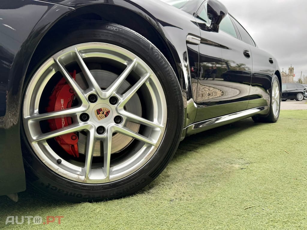 Porsche Panamera Standard