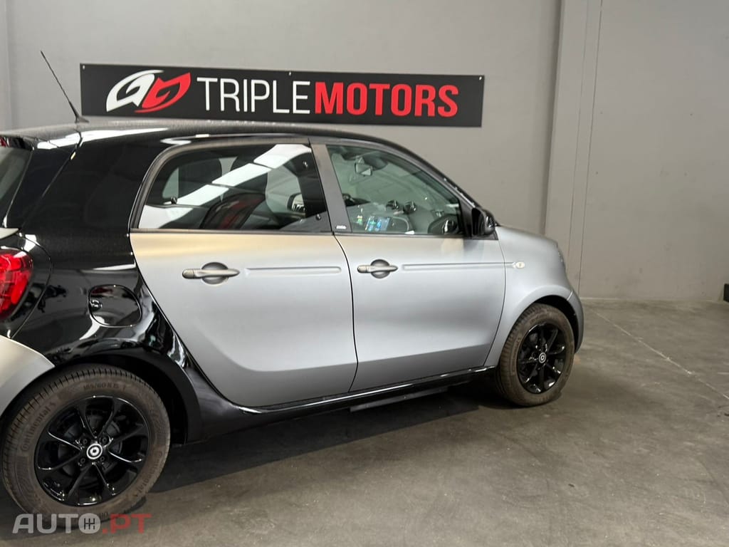 Smart ForFour Outro