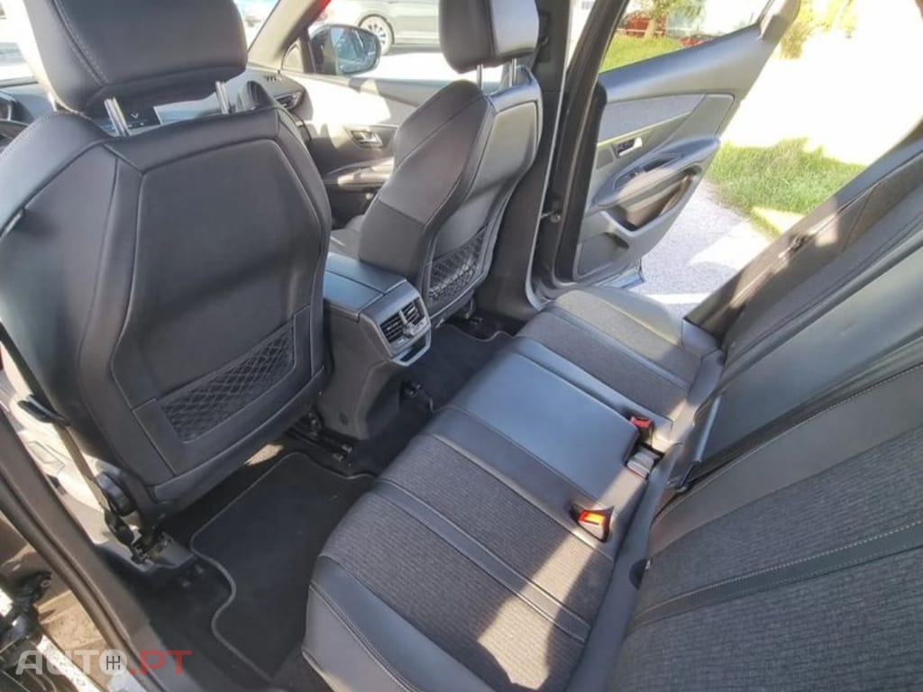 Peugeot 3008 Peugeot 3008 1.2 PureTech GTline130cv (2019) – Nacional