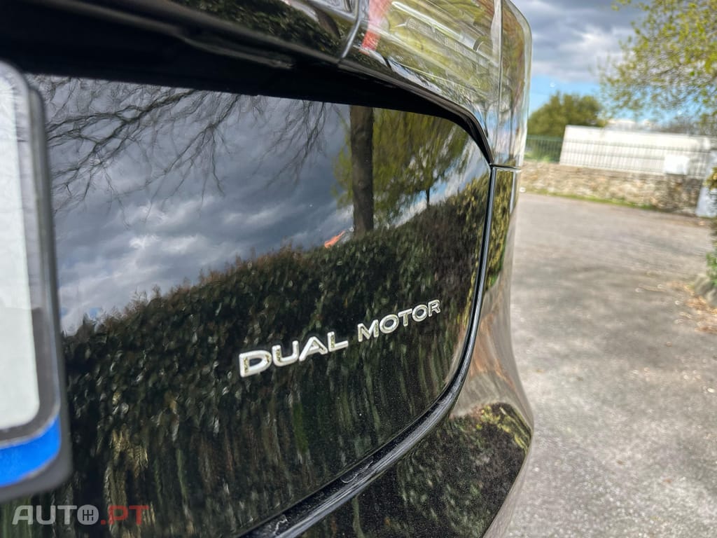 Tesla Model 3 Long Range Tração Integral