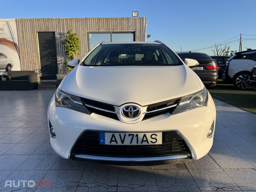 Toyota Auris 2.0 D-4D Comfort
