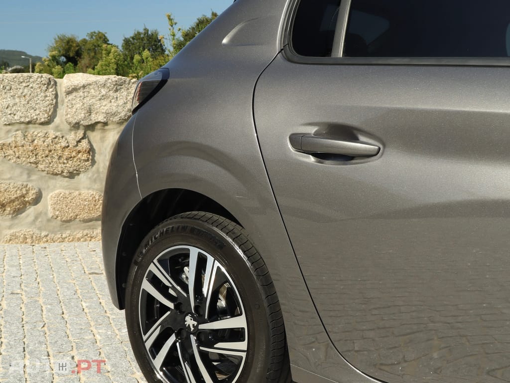 Peugeot 208 1.2 PureTech Allure Pack