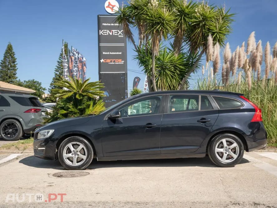 Volvo V60 2.0 D2 Momentum