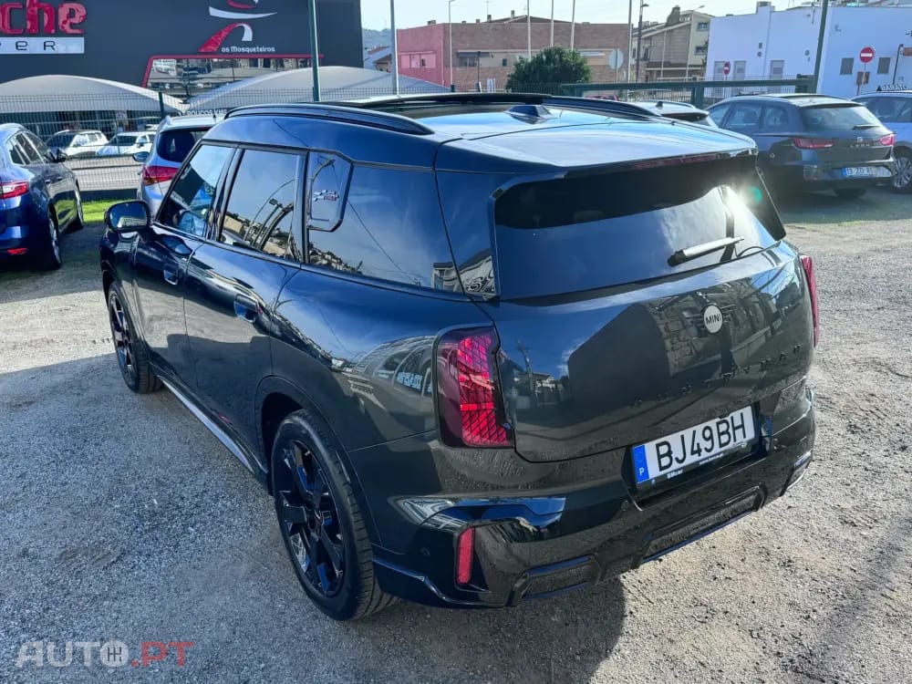 MINI Countryman John Cooper Works Auto