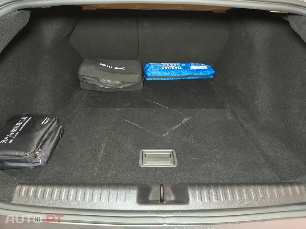 XPeng P7 AWD Performance  I.V.A DEDUTÍVEL 