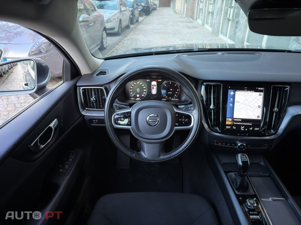 Volvo V60 2.0 D3 Momentum