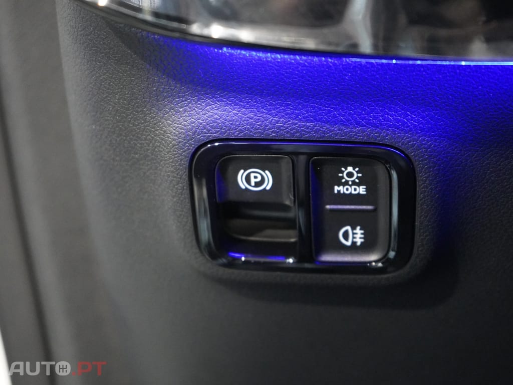 Mercedes-Benz CLA 250 com tecnologia EQ