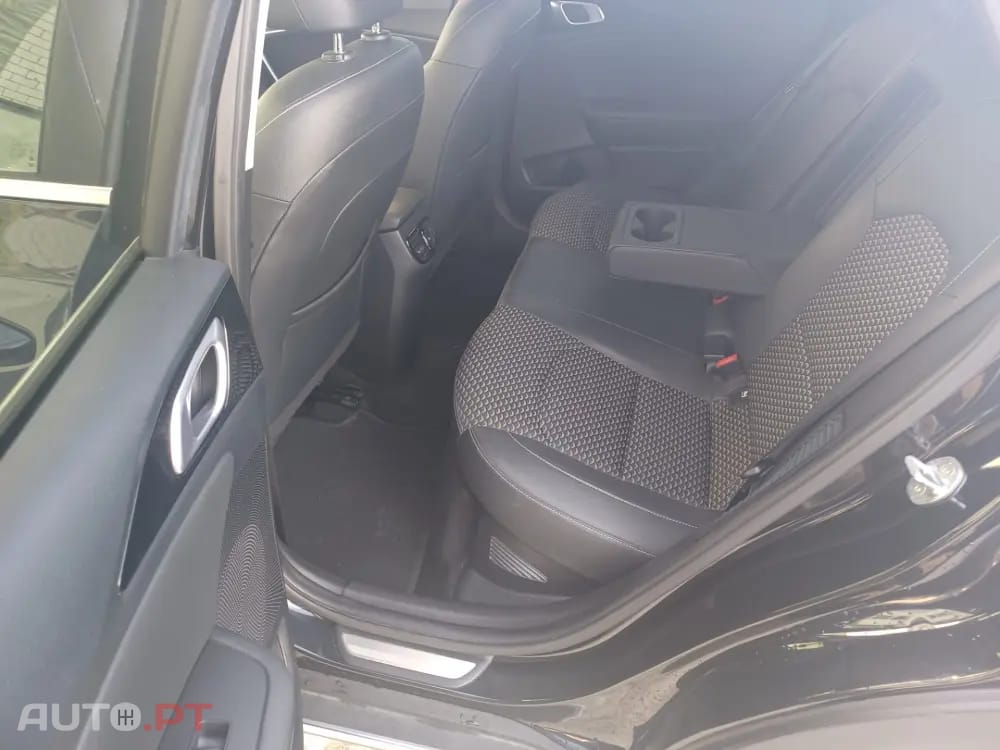 Kia Xceed 1.6 GDi PHEV Drive