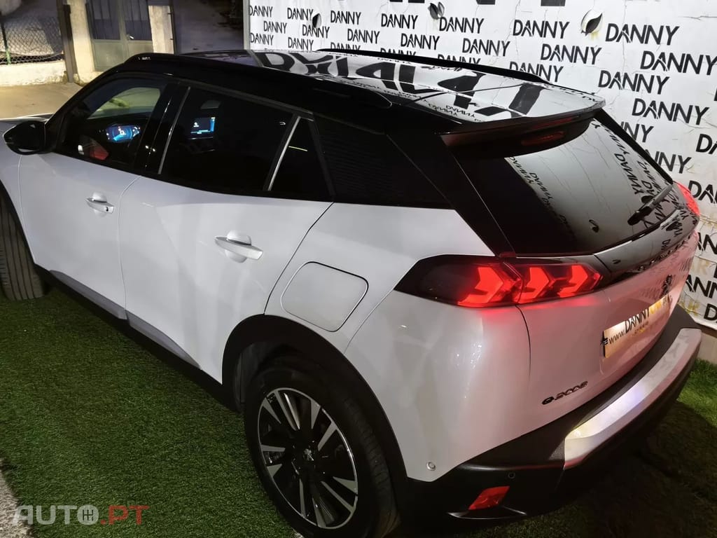 Peugeot E-2008 50 kWh GT Line