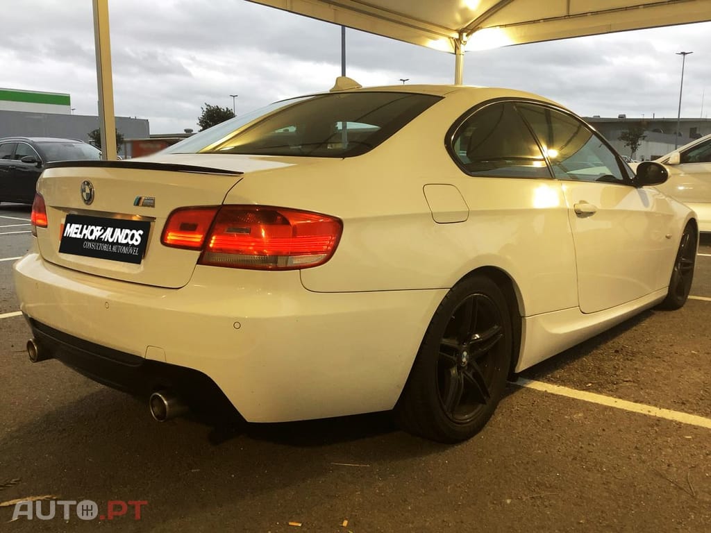 BMW 320 d Auto