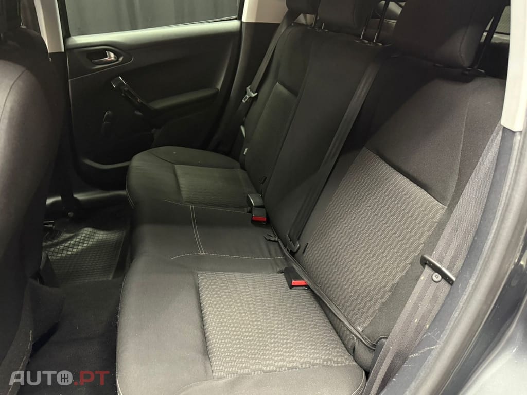 Peugeot 208 1.2 PureTech Style