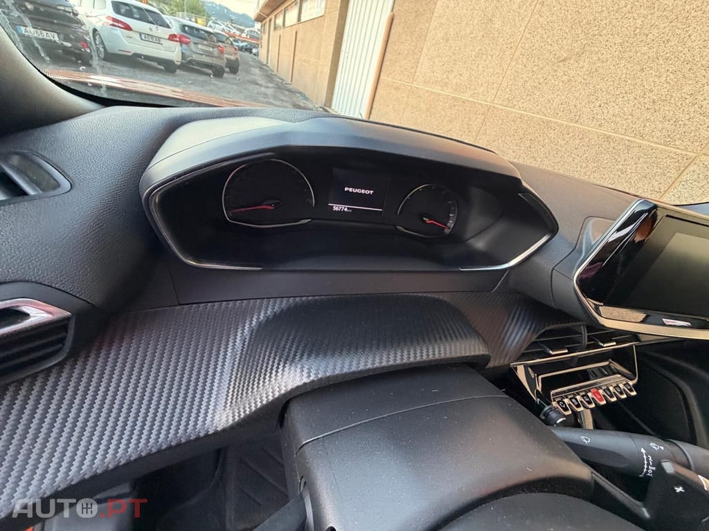 Peugeot 2008 1.5 BlueHDi GT Line EAT8