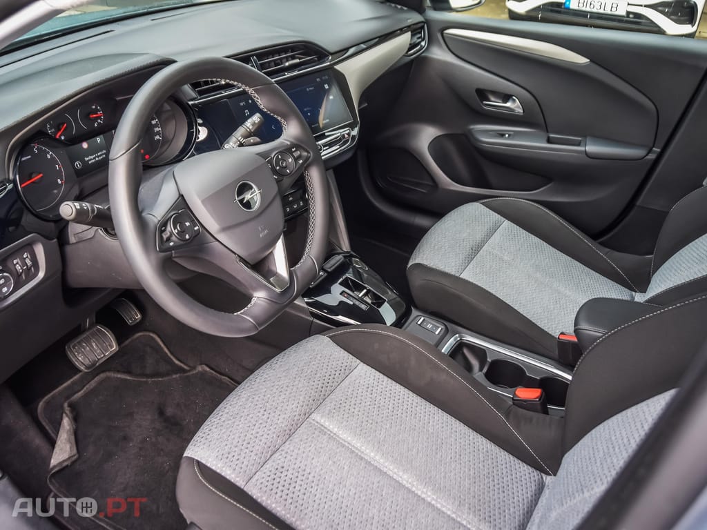 Opel Corsa 1.2 T Aut. CV8