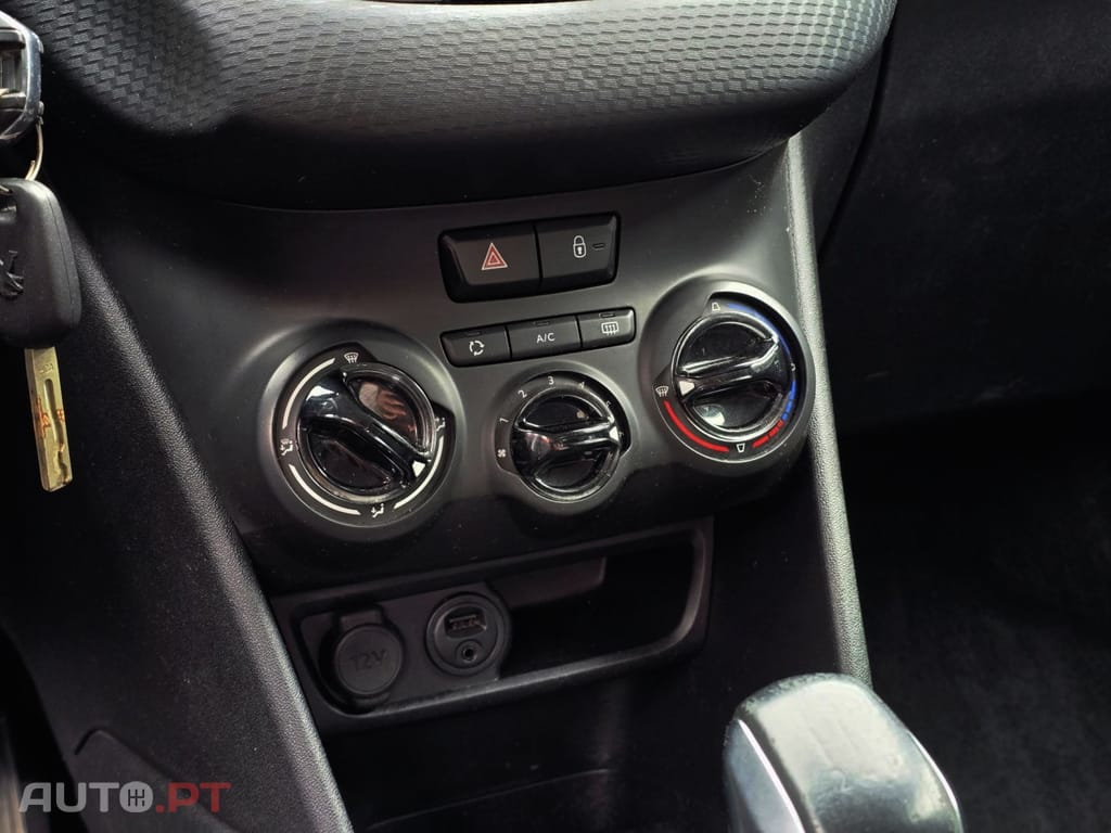 Peugeot 208 1.6 BlueHDi Style