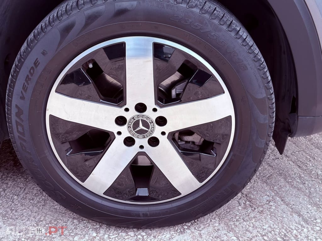 Mercedes-Benz GLB 180 d Progressive