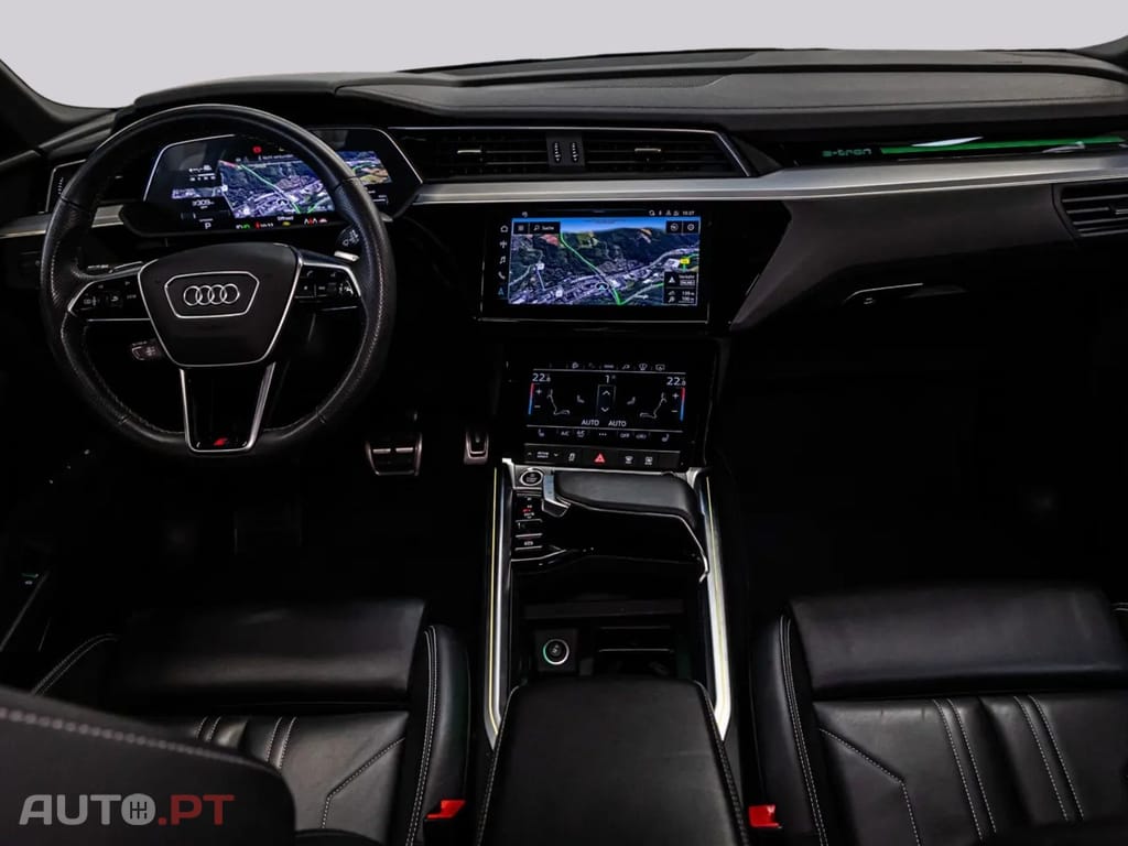 Audi Q8 E-Tron I.V.A DEDUTÍVEL S LINE
