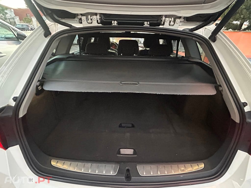 BMW 320 d Line Modern Auto-2013