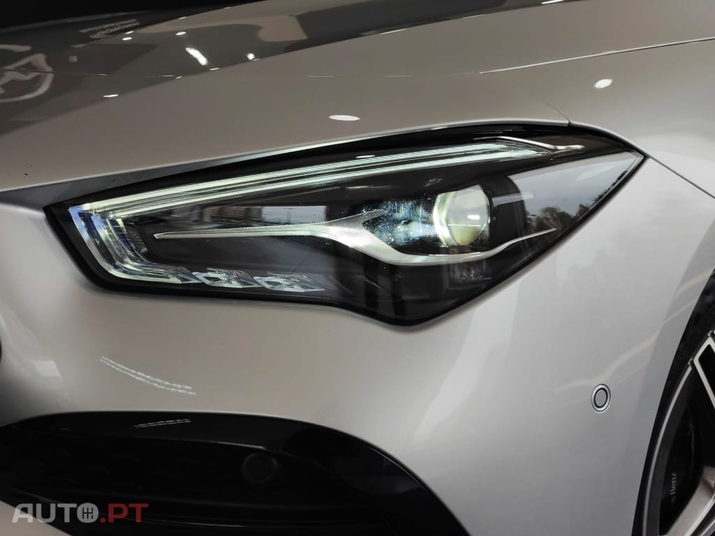 Mercedes-Benz CLA 250 e AMG Hibrido