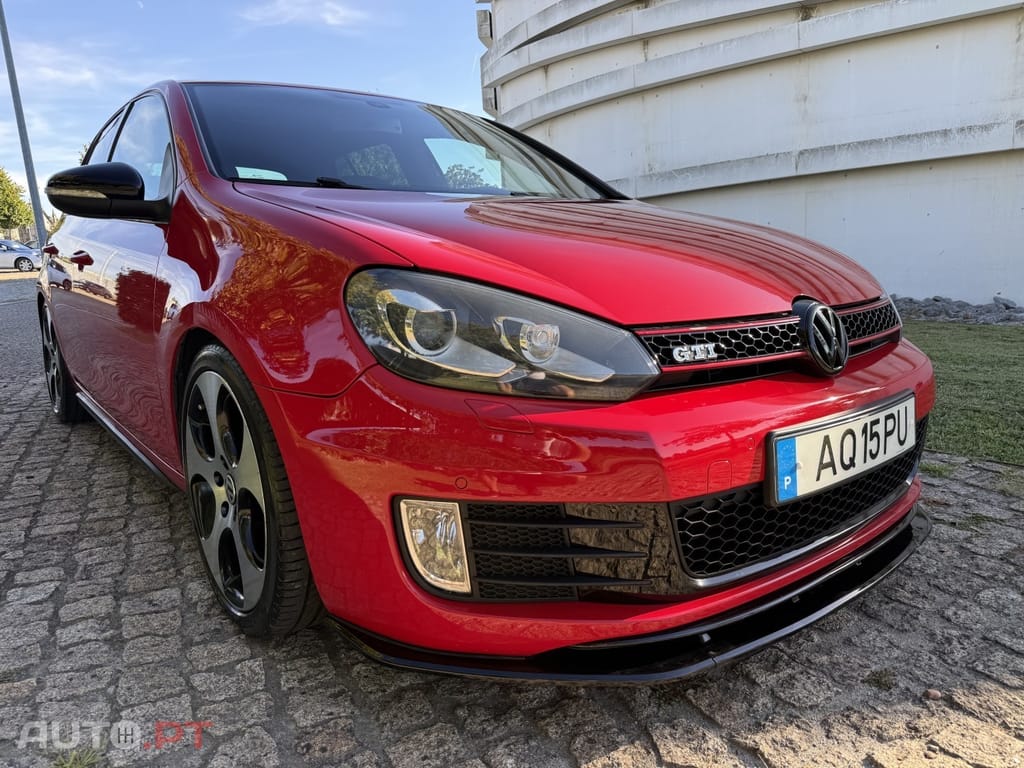 Volkswagen Golf 2.0 GTi