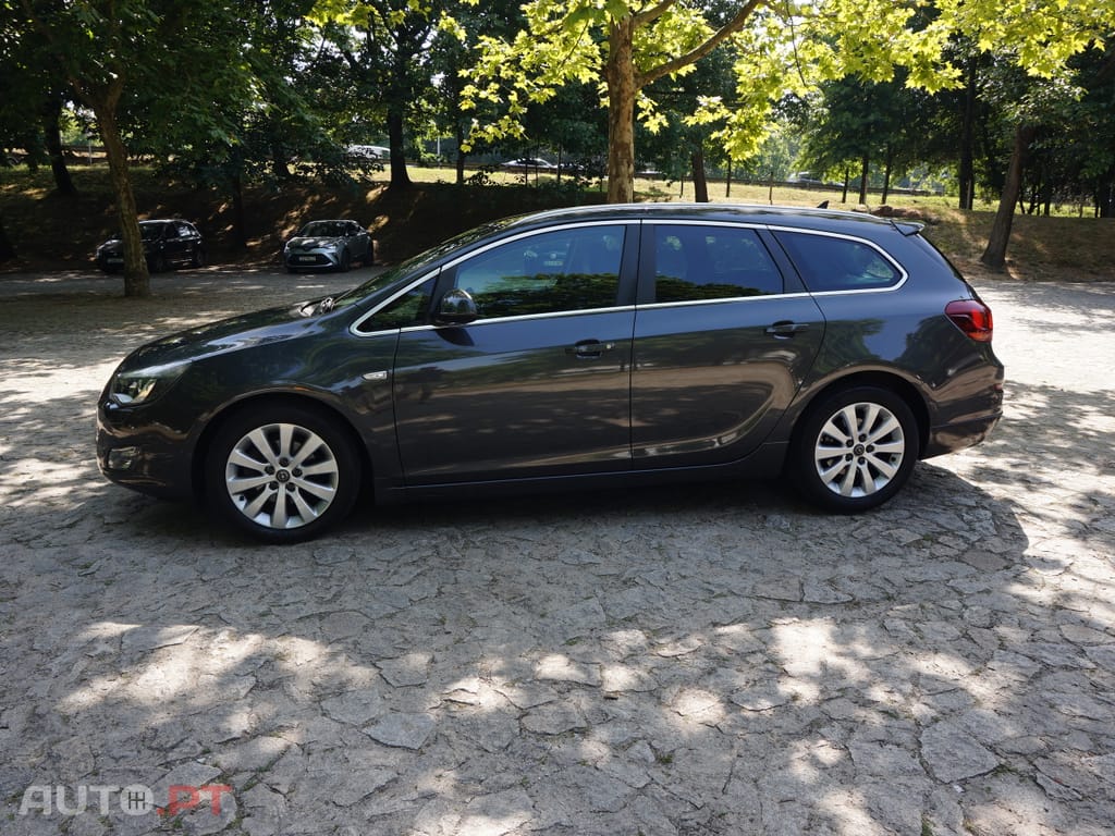 Opel Astra Sports Tourer Cosmo 1.7 CDTI