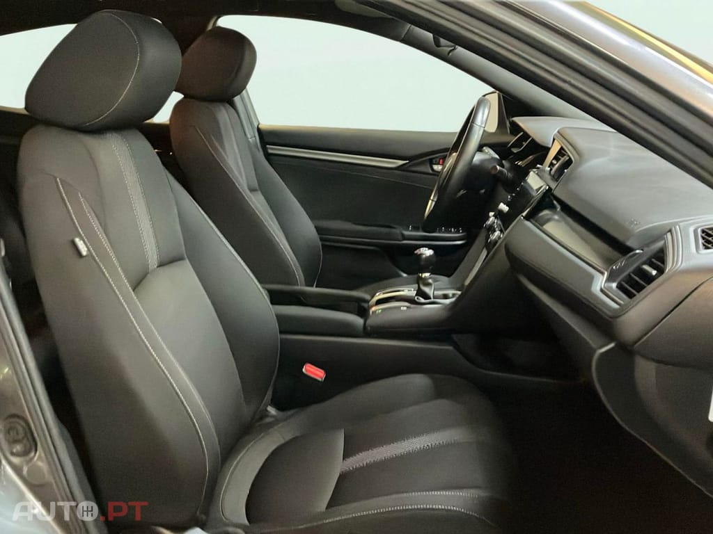 Honda Civic 1.0 i-VTEC Elegance