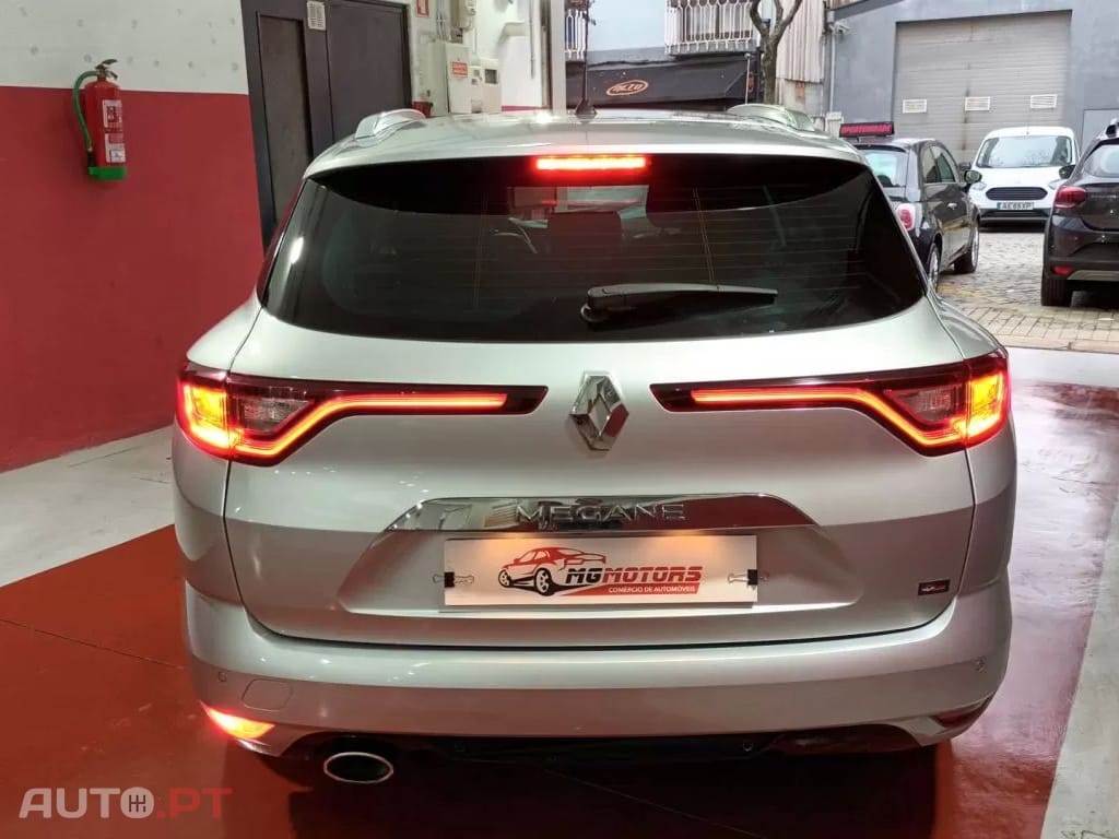 Renault Mégane Sport Tourer 1.5 Blue dCi Intens EDC