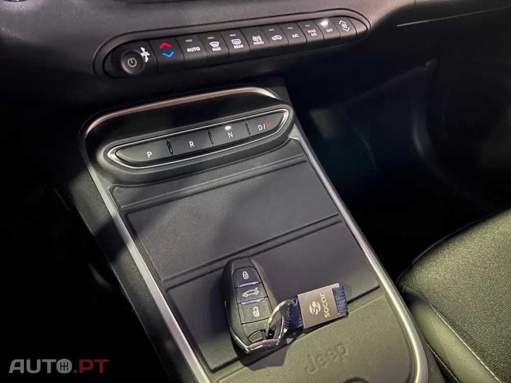 Jeep Avenger 1.2 e-Hybrid Summit DCT