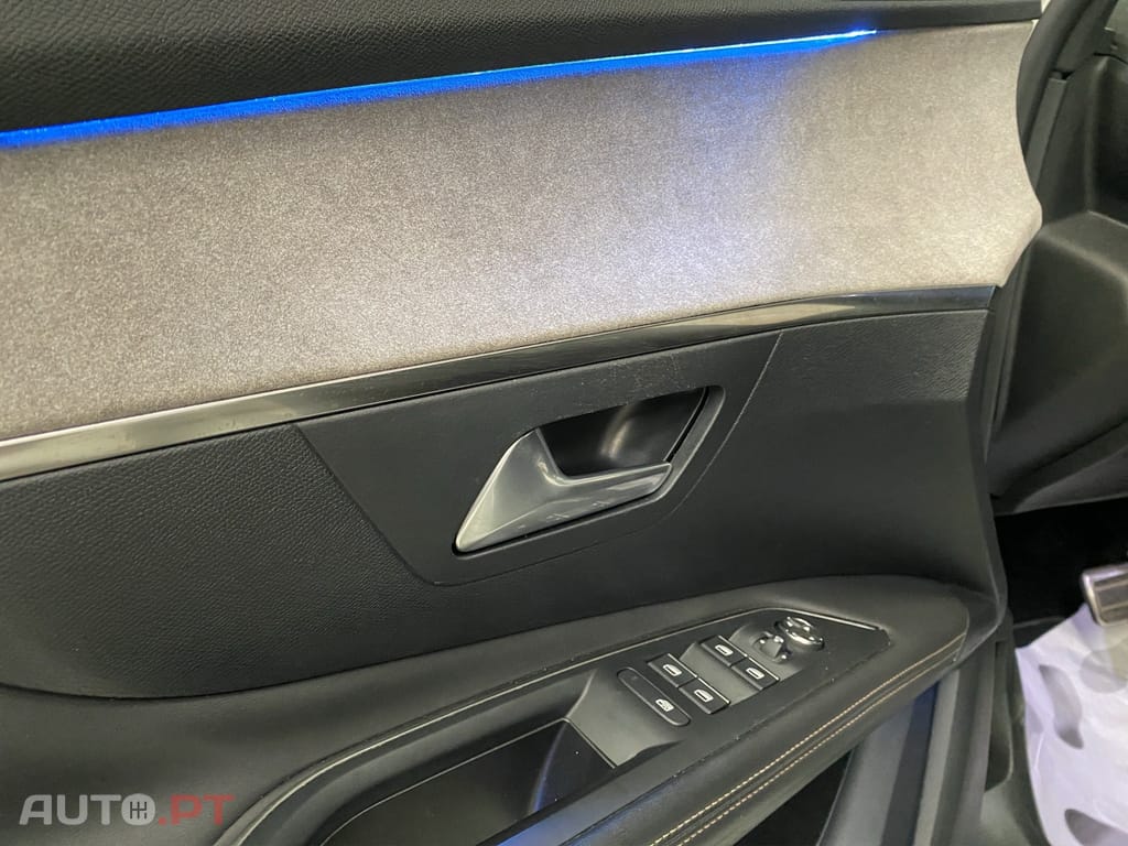 Peugeot 3008 1.6 Plug-in Hybrid GT e-DCS7