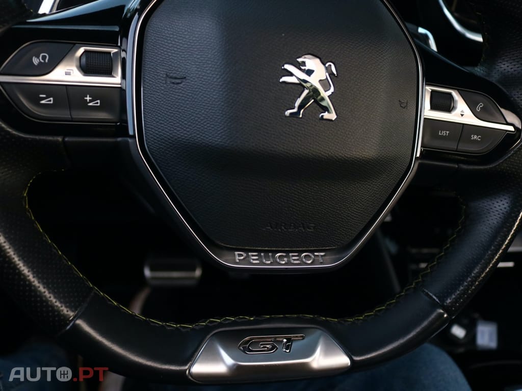 Peugeot 2008 1.2 PureTech GT Line EAT8
