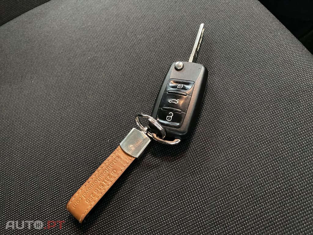 Volkswagen Up! Outro
