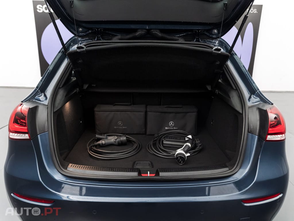 Mercedes-Benz A 250 e Style Plus