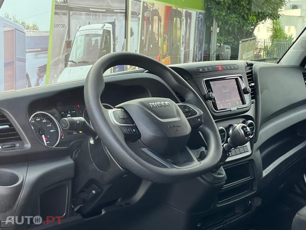 Iveco Daily 3.0  180 CV L 4 H 2
