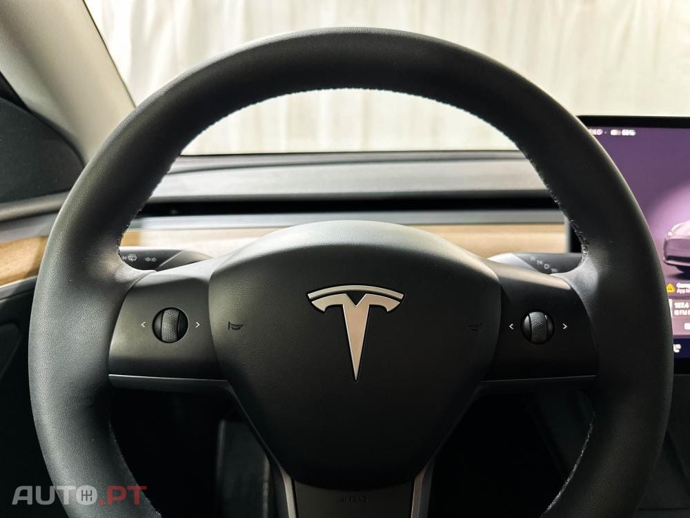 Tesla Model Y Long Range Dual Motor AWD
