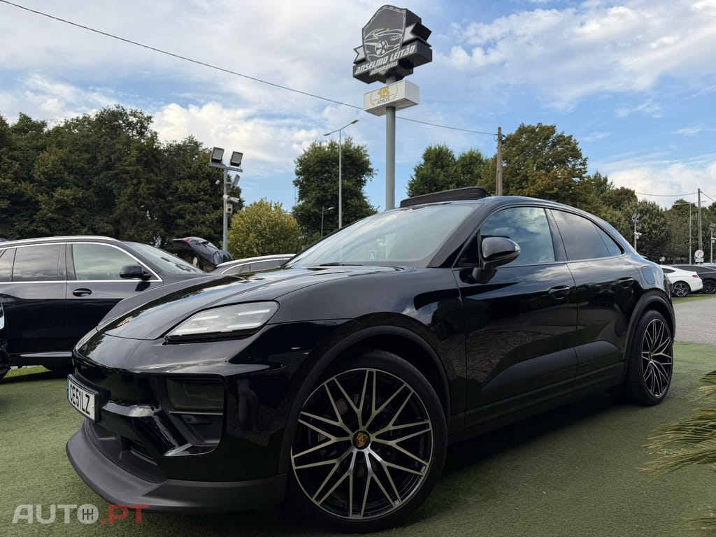 Porsche Macan Electric 4