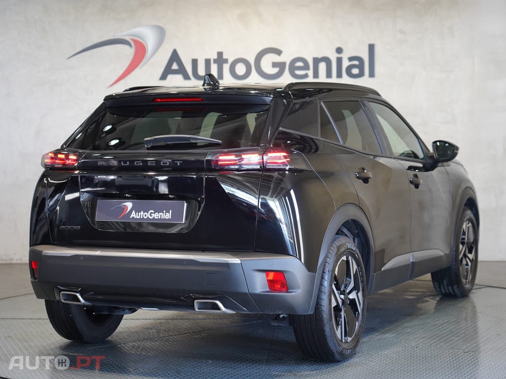 Peugeot 2008 1.2 PureTech Allure EAT8