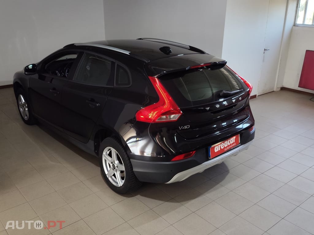Volvo V40 Cross Country 1.6 D2 Momentum Powershift