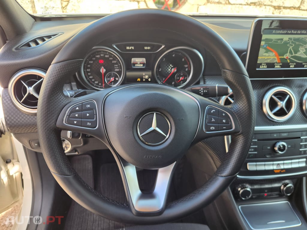 Mercedes-Benz A 180 d 7G-DCT AMG Line
