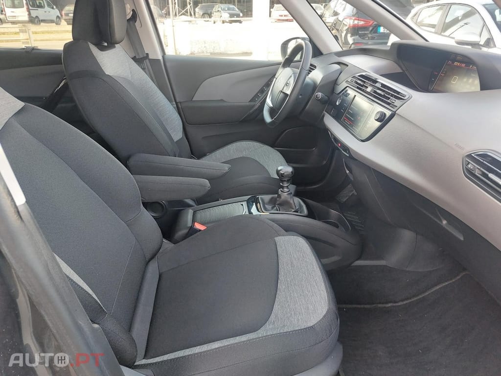 Citroën Grand C4 Spacetourer 1.2 PureTech Feel — fotografia 46