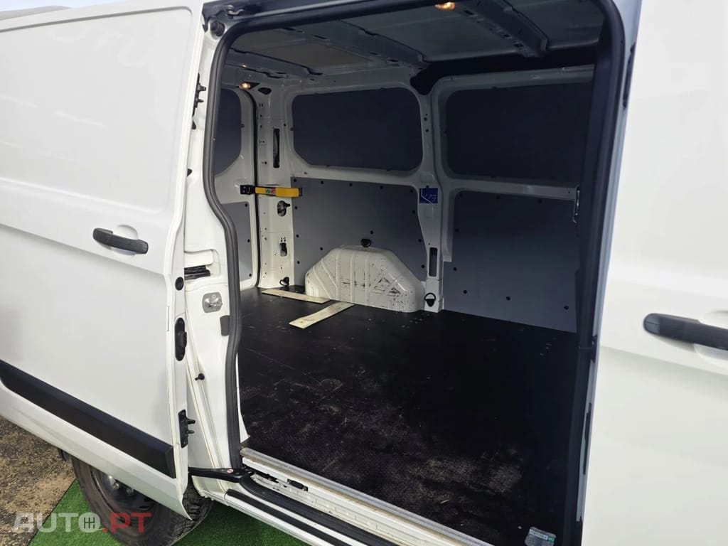Ford Transit Custom FOURGON 280 L1 H1 2.0 ECOBLUE