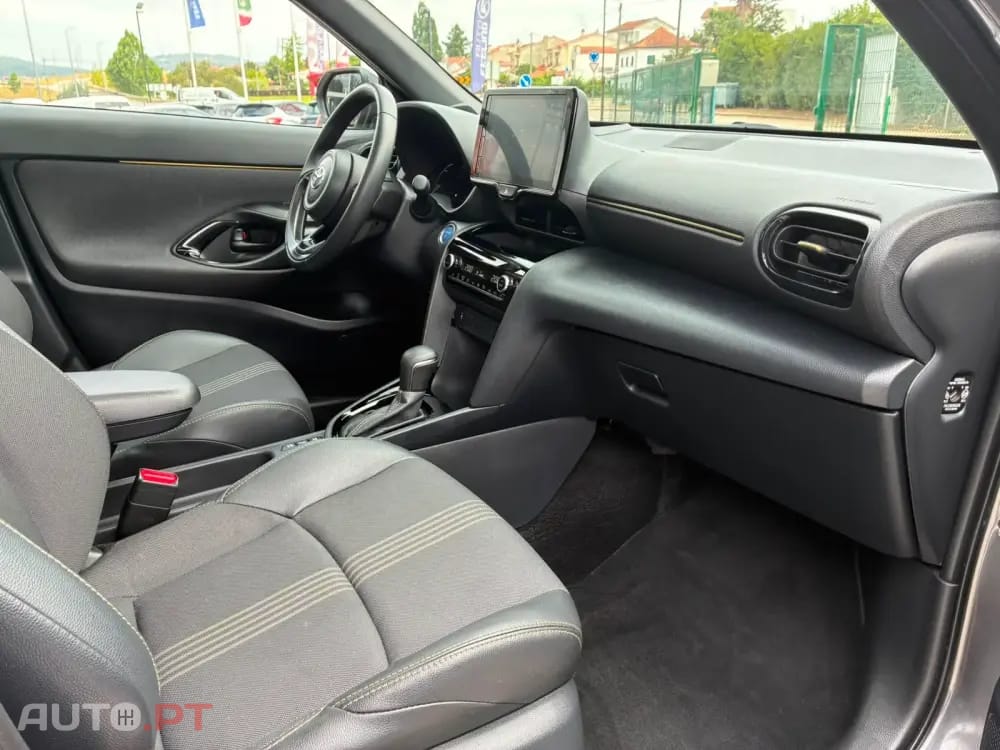 Toyota Yaris Cross 1.5 HDF Luxury
